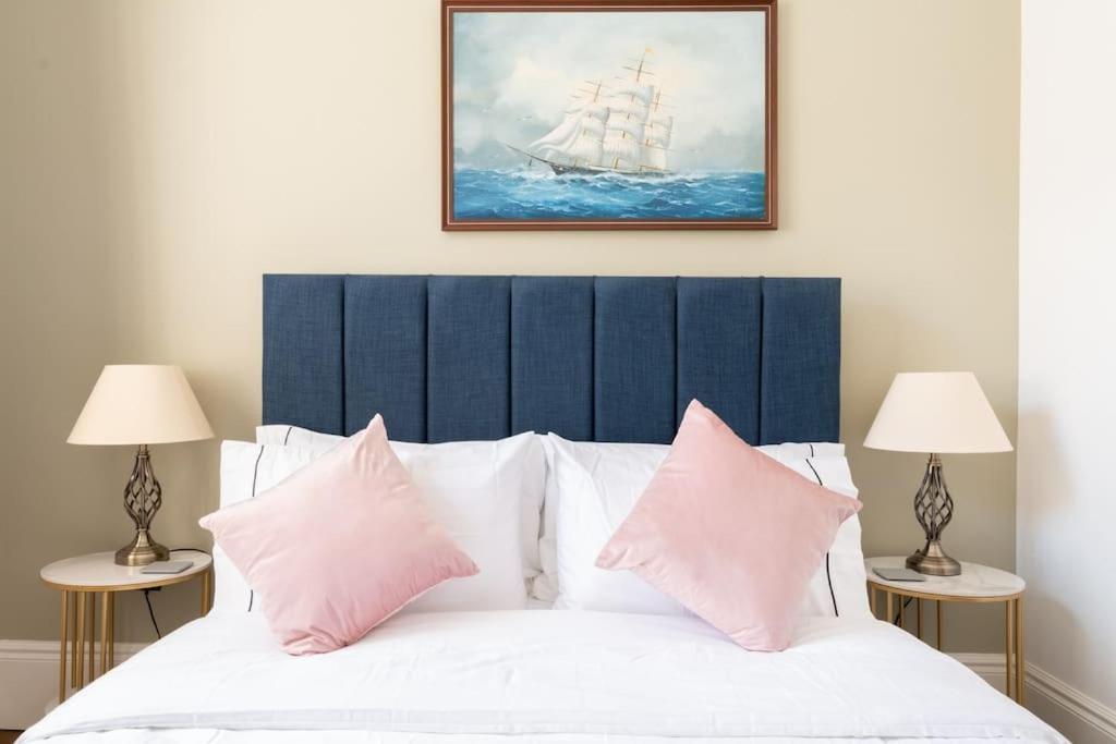 Stylish Beachfront Bolthole With Stunning Sea Views And Luxury Touches Herne Bay Exterior foto