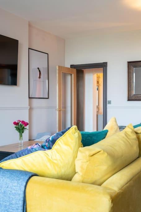 Stylish Beachfront Bolthole With Stunning Sea Views And Luxury Touches Herne Bay Exterior foto