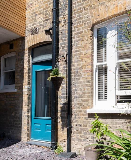 Stylish Beachfront Bolthole With Stunning Sea Views And Luxury Touches Herne Bay Exterior foto